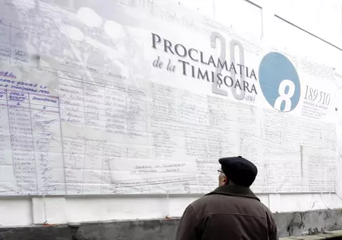 Istorie. Cum ar fi arătat România cu Punctul 8 al Proclamației de la Timișoara aplicat: „Ion Iliescu nu ar mai fi ajuns președinte, iar securiștii și urmașii lor n-ar mai fi ajuns atât de puternici” 