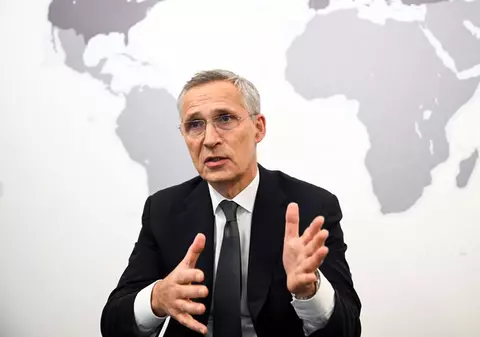 Reacția șefului NATO după declarațiile despre „steagul alb” ale Papei Francisc: „Capitularea nu înseamnă pace” 