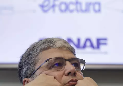 Perioada fără amenzi pentru cei care nu folosesc e-Factura, prelungită cu două luni. Boloş: „Ne-am angajat să fim flexibili şi receptivi la feedback"