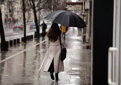 După un weekend călduros, vremea se strică din nou. Meteorologii anunță temperaturi negative
