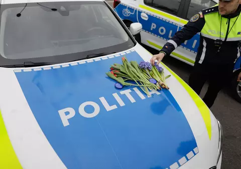 Femei, stați în casă! Poliția nu vă dă decât mărțișoare, nu siguranță