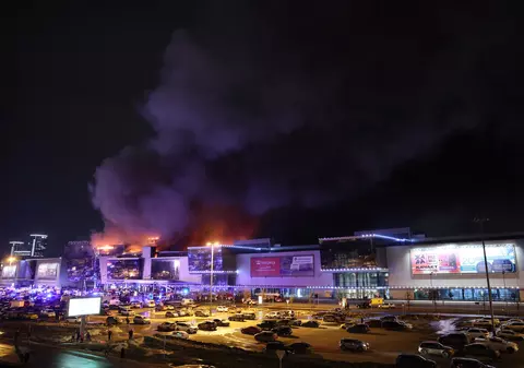 Supraviețuitor al atacului de la Moscova: „Fiecare s-a salvat cum a putut. Dacă nu spărgeam o ușă, eram prinși de incendiu”