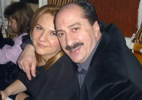 Romică Țociu nu are grijă de banii familiei. Soția se ocupă: „Nicoleta îi direcționează. Dacă ea n-ar fi, s-ar alege praful”