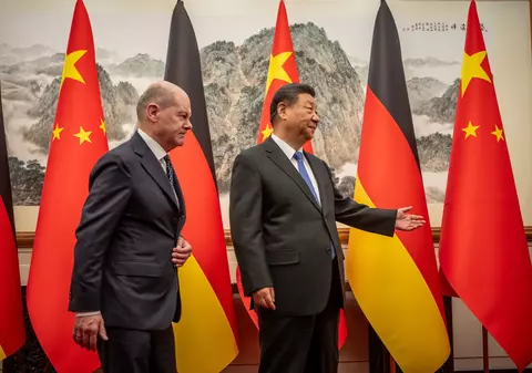 Trei germani, arestați pentru spionaj în beneficiul Chinei