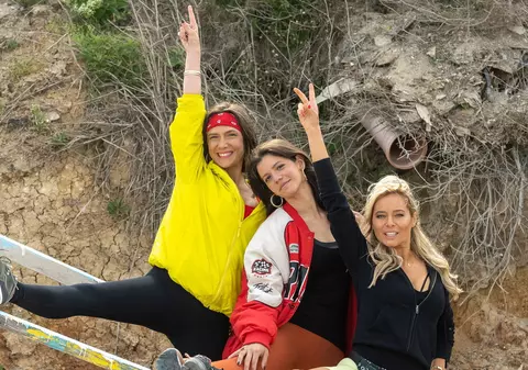 Primele imagini din filmul „Retreat Vama Veche", cu Ada Condeescu, Adela Popescu și Laura Cosoi în rolurile principale