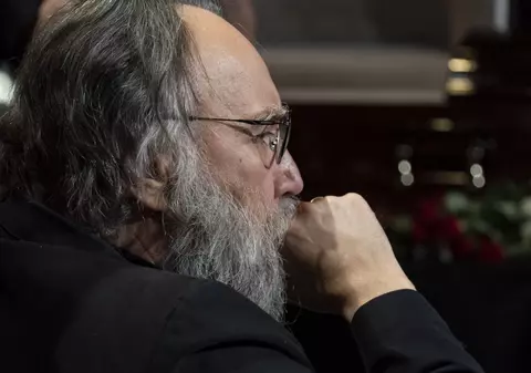 Studenții unei universități din Rusia contestă denumirea unui centru științific în amintirea unui filosof citat des de Putin. Reacția acidă a lui Dughin