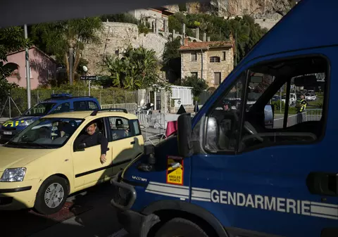 Atenţionare MAE: În Franţa, se menţin controalele la frontiere până la finalul lunii octombrie. Care este explicația