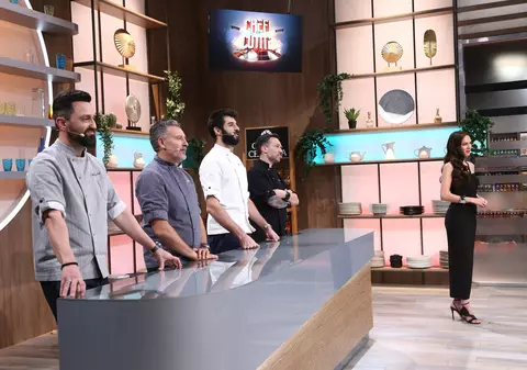 „Chefi la cuțite”, 17 aprilie. Jurații își alcătuiesc echipele cu care luptă pentru marele trofeu al sezonului