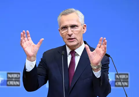 Secretarul general al NATO: „Rusia nu are capacități pentru străpungeri semnificative pe frontul din Ucraina”