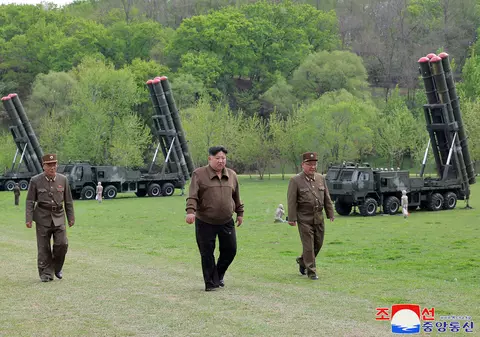 Kim Jong Un a supervizat o primă simulare de „lansare nucleară”. Liderul de la Phenian şi-a exprimat „marea satisfacţie faţă de rezultatele exerciţiului”