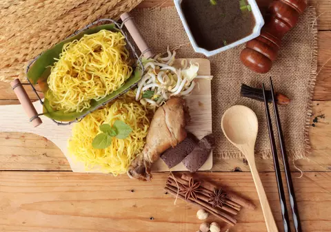 Noodles - cum se prepară. Idei de rețete cu noodles