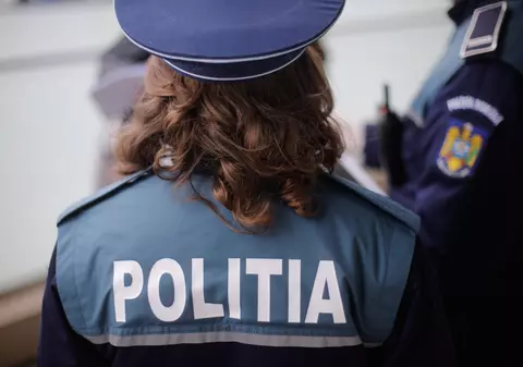 Bătaie pe stradă între 15 adolescente, în Galați, după o ceartă pe rețelele sociale. De la ce a pornit conflictul: „În halul ăsta am ajuns” | VIDEO