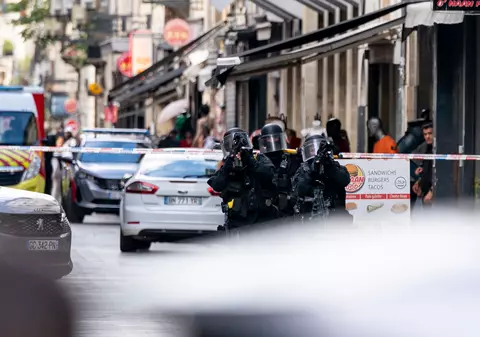 Atac cu cuțitul în Franța, la Bordeaux, soldat cu un mort și un rănit. Polițiștii l-au ucis pe agresor