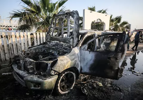 „N-a fost un ghinion”. Fondatorul organizației World Central Kitchen acuză Israelul că i-a ţintit lucrătorii umanitari maşină cu maşină