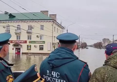 Inundații în Rusia. Situație critică la Orsk, unde patru persoane au murit și câteva mii au fost evacuate, după ruperea unui baraj