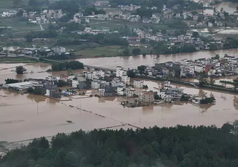 127 de milioane de oameni, în pericol: Inundații masive sunt așteptate în provincia Guangdong din China. „A plouat ca o cascadă” | VIDEO