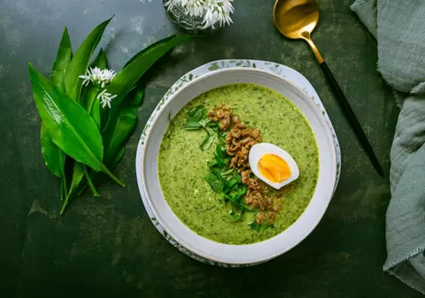 Rețete de mâncare cu leurdă