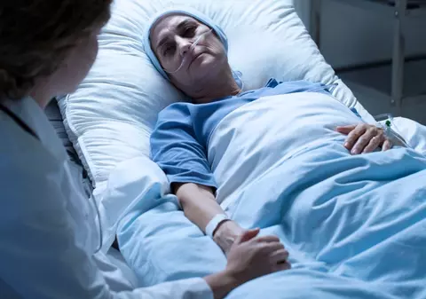 Bolnavii cronici vor fi și ei scutiți de plata contribuţiei sociale pentru concediul medical, spune Ciolacu