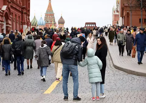 „Creșteți, vă înmulțiți și stăpâniți pământul!”. Într-un document programatic, Patriarhia Moscovei anticipează Rusia antioccidentală, cu 600 de milioane de locuitori 