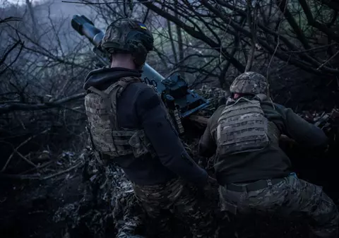 „Nu poți să le iei soldaților speranța că se vor întoarce acasă”. Furie în Ucraina, după ce Parlamentul a amânat o lege promisă de Zelenski