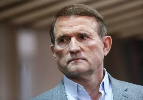 Iahtul lui Viktor Medvedciuk, finul lui Putin, va fi vândut la licitație în beneficiul Ucrainei