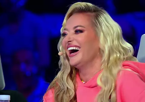 Finala iUmor 2024 a avut loc aseară. Ce i-a spus Delia câștigătoarei  de anul acesta, Mădălina Mihai. „Ne place ticul ăsta”