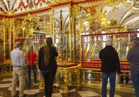 Interlop achitat în cazul furtului de bijuterii în valoare de 113 milioane de euro de la Muzeul Comorilor din Dresda. A venit în instanță cu pulover și încălțăminte de 1500 de euro