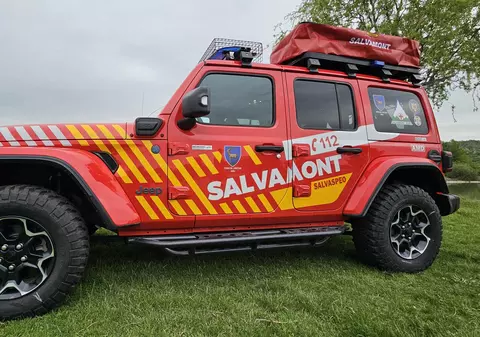 Cea mai performantă ambulanţă de teren din România se află în Gorj. Cu ce tehnologie e echipată