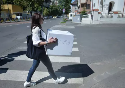 Cum poți cere urna mobilă pentru alegerile din 9 iunie