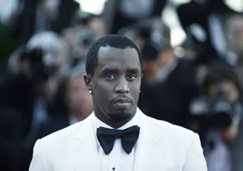 Sean „Diddy” Combs recunoaște că a bătut-o pe fosta sa iubită, Cassie, spune că îi pare rău și își numește acțiunile „de neiertat” | VIDEO