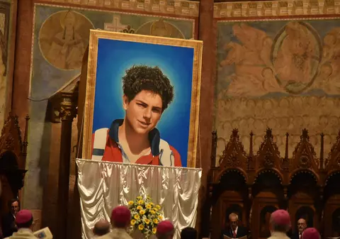 Primul sfânt din generaţia milenialilor. Papa Francisc a deschis calea canonizării lui Carlo Acutis, „influencerul lui Dumnezeu”