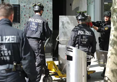 Operațiune de amploare împotriva 'Ndrangheta în Italia. 142 de membri ai mafiei calabreze au fost arestați