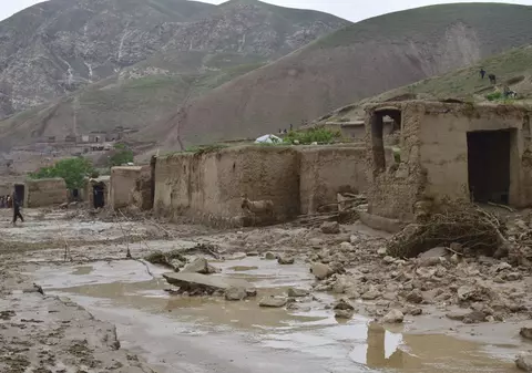 Peste 150 de morți din cauza inundațiilor, în nordul Afganistanului. Căutarea victimelor continuă și sunt anunțate noi ploi