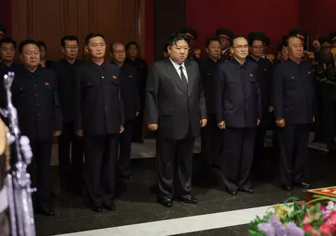 Kim Ki Nam, arhitectul cultului personalităţii din jurul dinastiei Kim, a murit. Liderul nord-coreean este în doliu