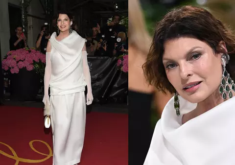 Linda Evangelista, revenire rafinată la Met Gala după 9 ani de absență. A stat izolată după ce a fost desfigurată de o procedură estetică