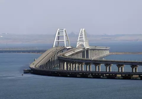 Război în Ucraina, ziua 804 | Rusia nu mai folosește podul Crimeei pentru transportul de arme. Zelenski, vizat de o tentativă de asasinat