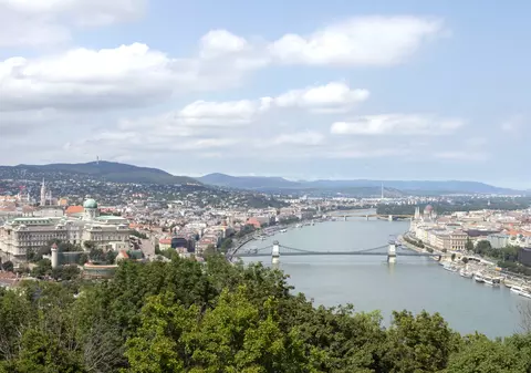 Accident pe Dunăre, lângă Budapesta: Doi morți și cinci dispăruți, după ce o barcă cu motor şi o navă de croazieră s-au ciocnit