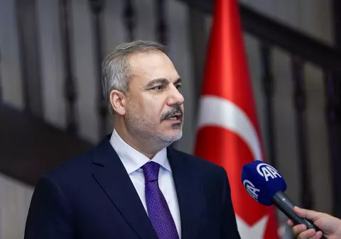 Turcia susține continuarea ajutorului pentru Ucraina, dar nu vrea ca NATO „să participe la război”, spune şeful diplomaţiei turce