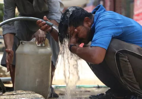 Val de căldură intensă în Pakistan: sunt așteptate temperaturi de până la 55 grade Celsius