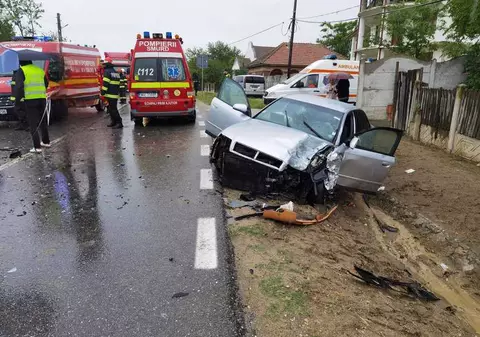 Accident grav la Sadova, Dolj. O persoană a murit și alte cinci au fost rănite în urma coliziunii dintre două mașini