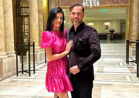Dinu Maxer a vorbit despre nunta cu Magdalena Chihaia, după ce a cerut-o în căsătorie la Veneția. „S-a întâmplat cu toată gașca, toată familia”