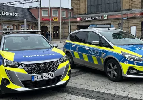 Un bărbat a deschis focul într-un coafor și într-un bloc, la Hagen. 4 oameni au fost răniți, inclusiv soția lui însărcinată