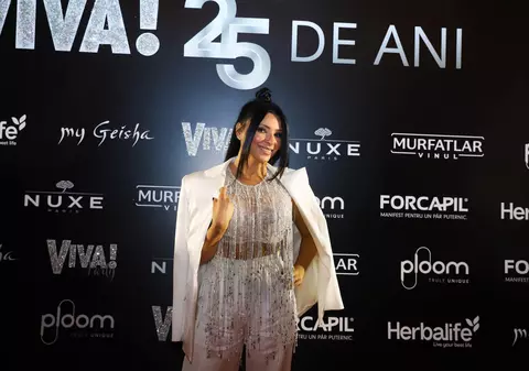 Corina Caragea, pusă în situații neplăcute pentru că arată foarte bine. „Am fost mereu o amenințare pentru ele și un ciorchine de struguri acri pentru mulți bărbați”