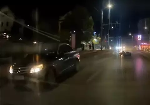 Avocata Alexandra Cioată, arestată preventiv pentru 30 de zile, după ce a lovit intenționat cu Mercedesul un motociclist, în Iași