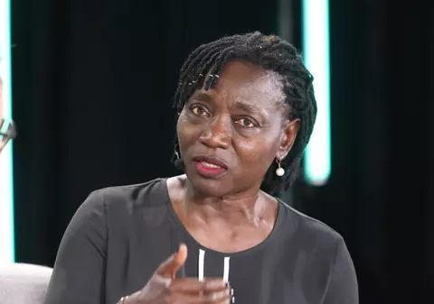 Sora vitregă a lui Barack Obama, printre protestatarii dispersați cu gaze lacrimogene în timpul manifestațiilor din Kenya