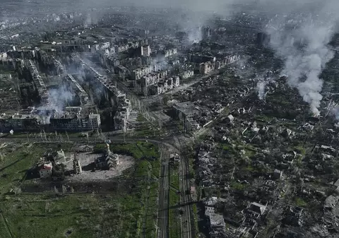 Rusia a ras de pe fața pământului 210.000 de case, în Ucraina: „Arată ca Dresda după Al Doilea Război Mondial”, scrie New York Times