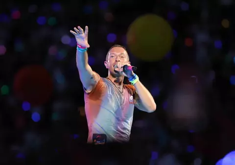 Al doilea concert Coldplay la București. Babasha a cântat din nou. Care a fost reacția publicului și ce a spus Chris Martin înaintea momentului