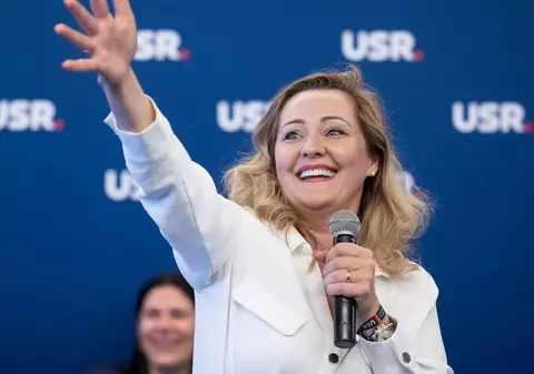 Aproape 200 de membri USR luptă pentru un loc în Biroul Naţional al partidului condus de Elena Lasconi. Congresul formațiunii are loc sâmbătă