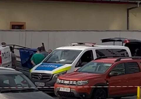 Noi detalii în cazul femeii din Oradea care a fost găsită moartă într-o remorcă. Cine a sunat, de fapt, la 112. VIDEO