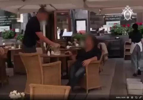 Un francez suspectat de spionaj, arestat în Rusia. A fost ridicat dintr-o cafenea din Moscova de agenți de securitate mascați | VIDEO